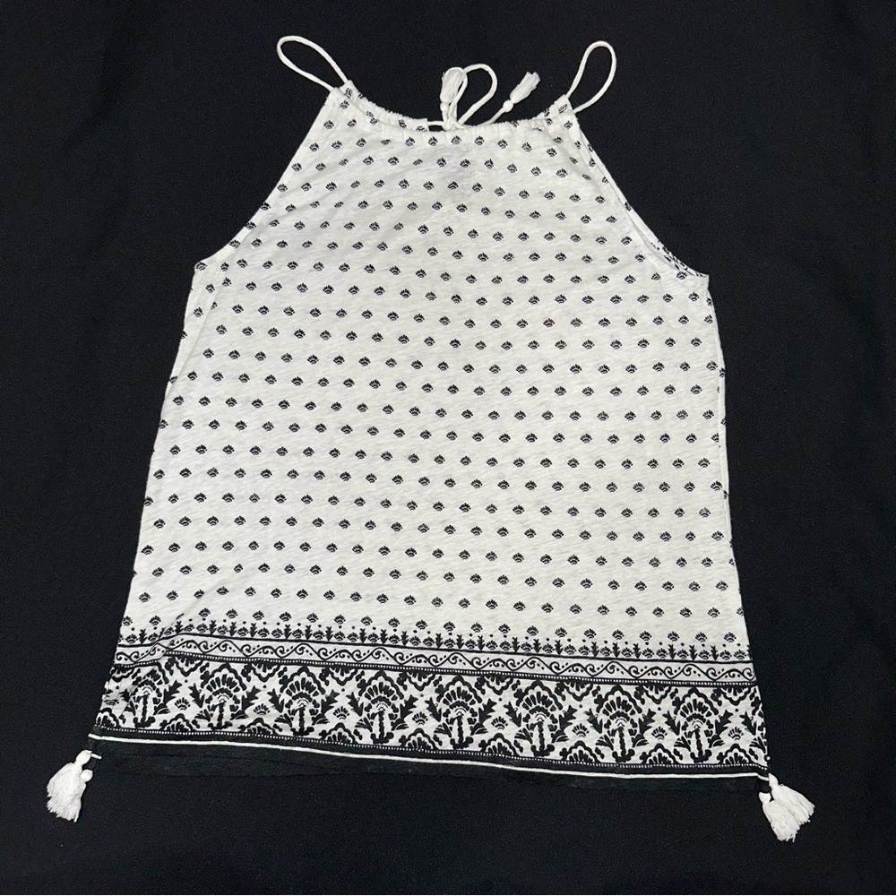 Vineyard Vines tank‎ top size small spaghetti strap black and white